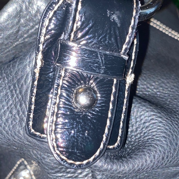 Luce Black Pebble Leather Shoulder Bag. - Picture 5 of 11